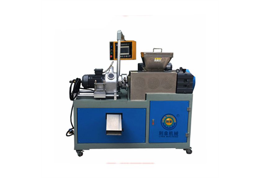 廣東利拿實業(yè):陶瓷粉末密煉造粒一體機(jī)的革新與應(yīng)用-1